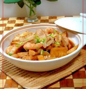海鲜时蔬豆腐煲
