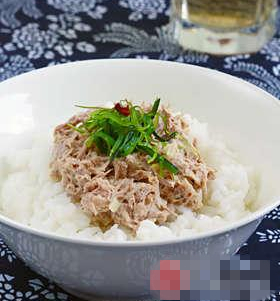 蛋黄酱金枪鱼饭