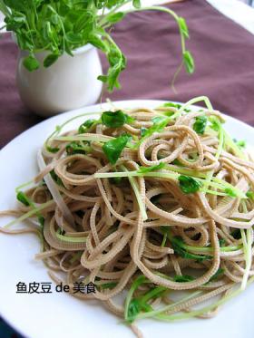 香卤豆皮拌豆苗
