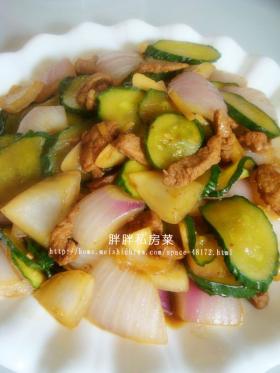 黄瓜炒肉片